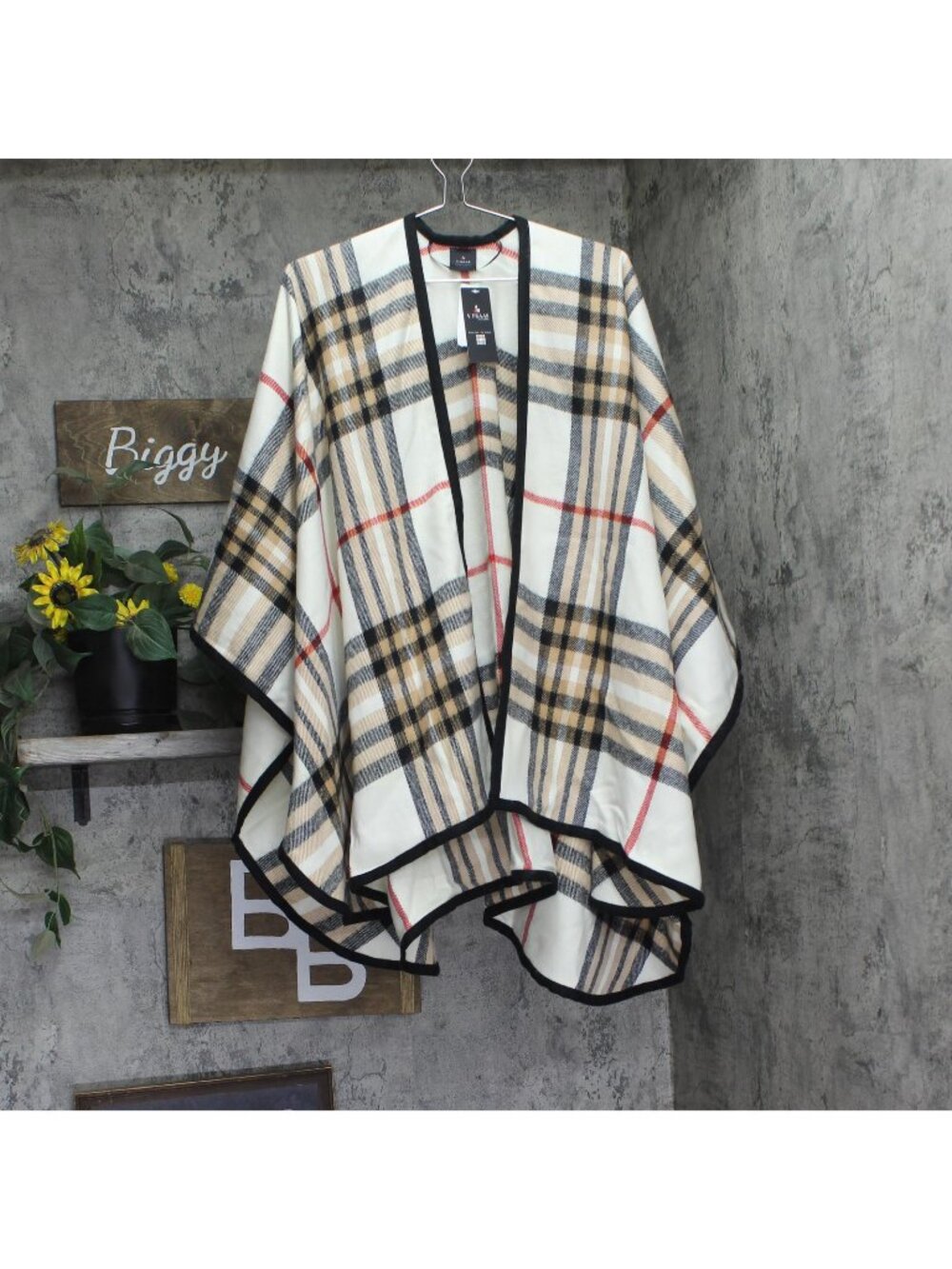 NWT V. Fraas Solid Border Plaid Shawl Wrap 199501 Ivory Multi